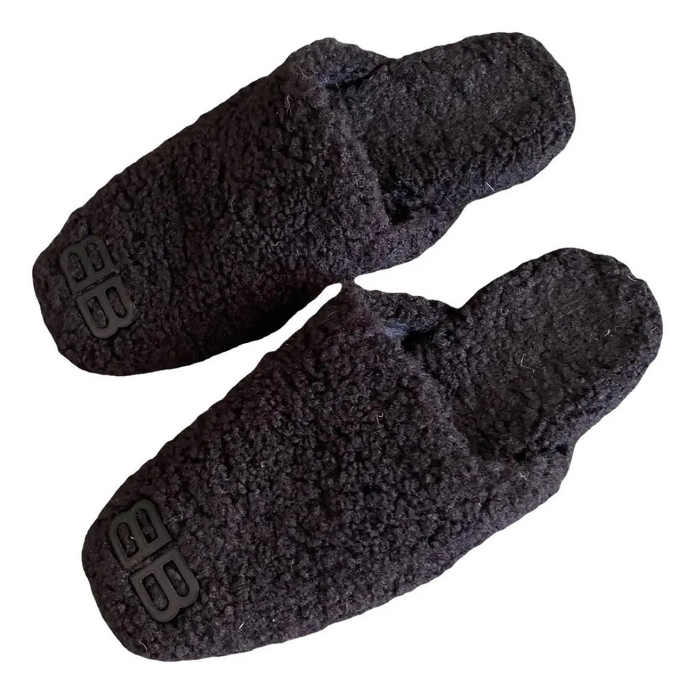 Balenciaga Black Cozy BB faux shearling slippers Shearling Slide- size 43/10